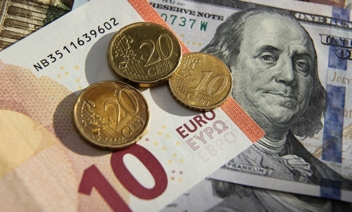 Доллар и евро цена