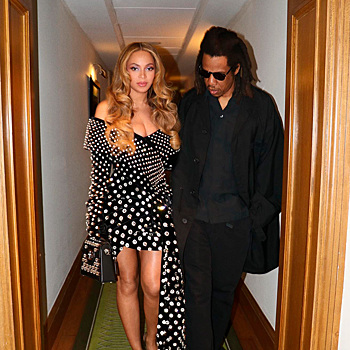 Бейонсе поделилась милыми кадрами со свидания с Jay-Z после покупки дома за $200 млн