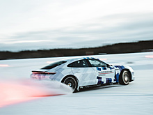 Porsche Taycan установил новый рекорд дрифта на льду