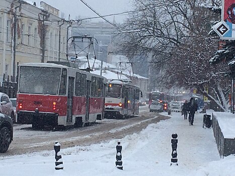Трамваи встали на проспекте Гагарина