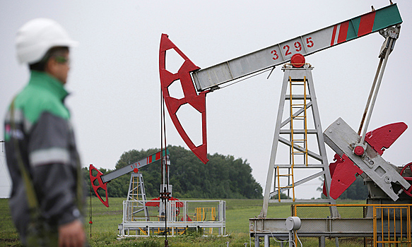 Оттолкнулась от дна: нефть отыгрывает падение