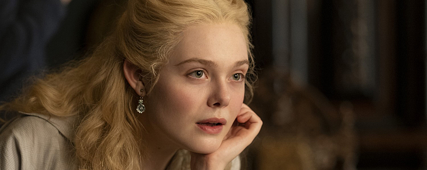 «Что-то особенное»: Эль Фэннинг заинтриговала кадром из второго сезона «Великой»