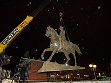 Памятник маршалу Константину Рокоссовскому временно демонтировали в Улан-Удэ