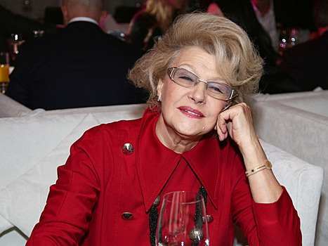 «Умрете раньше меня»: Дружинина ответила на слухи о своей госпитализации