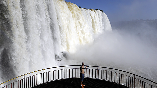 Куда россияне могут поехать отдохнуть без визы в 2025 году