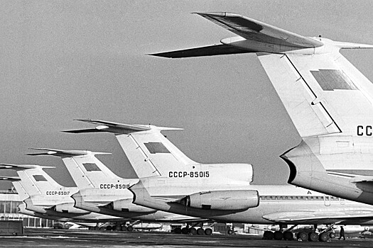 Пассажирские самолёты в аэропорту Внуково, 1973 год