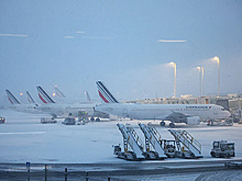 NYT: снегопады привели к транспортному коллапсу в Европе