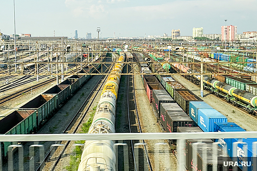 Неизвестные в Польше выбросили из поезда 30 тонн украинского зерна