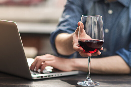 Ученые подтвердили влияние красного вина на артериальное давление