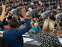 Политолог Кошкин: Европарламент должен ощутить тяжесть и ответственность за нападки на Россию