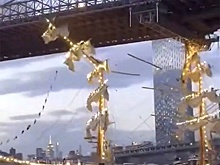 Крупнейший учебный парусник Мексики врезался в Бруклинский мост Нью-Йорка