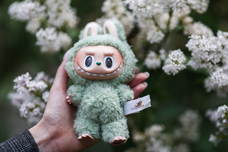 Игрушки Лабубу захватили мир: что говорят психологи