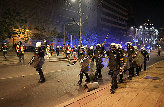 Протесты в Сербии обостряются