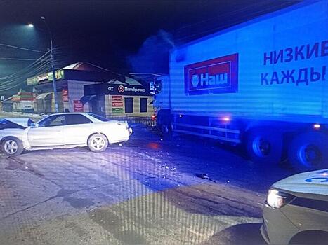 В Чите пьяный водитель влетел в фуру на встречке