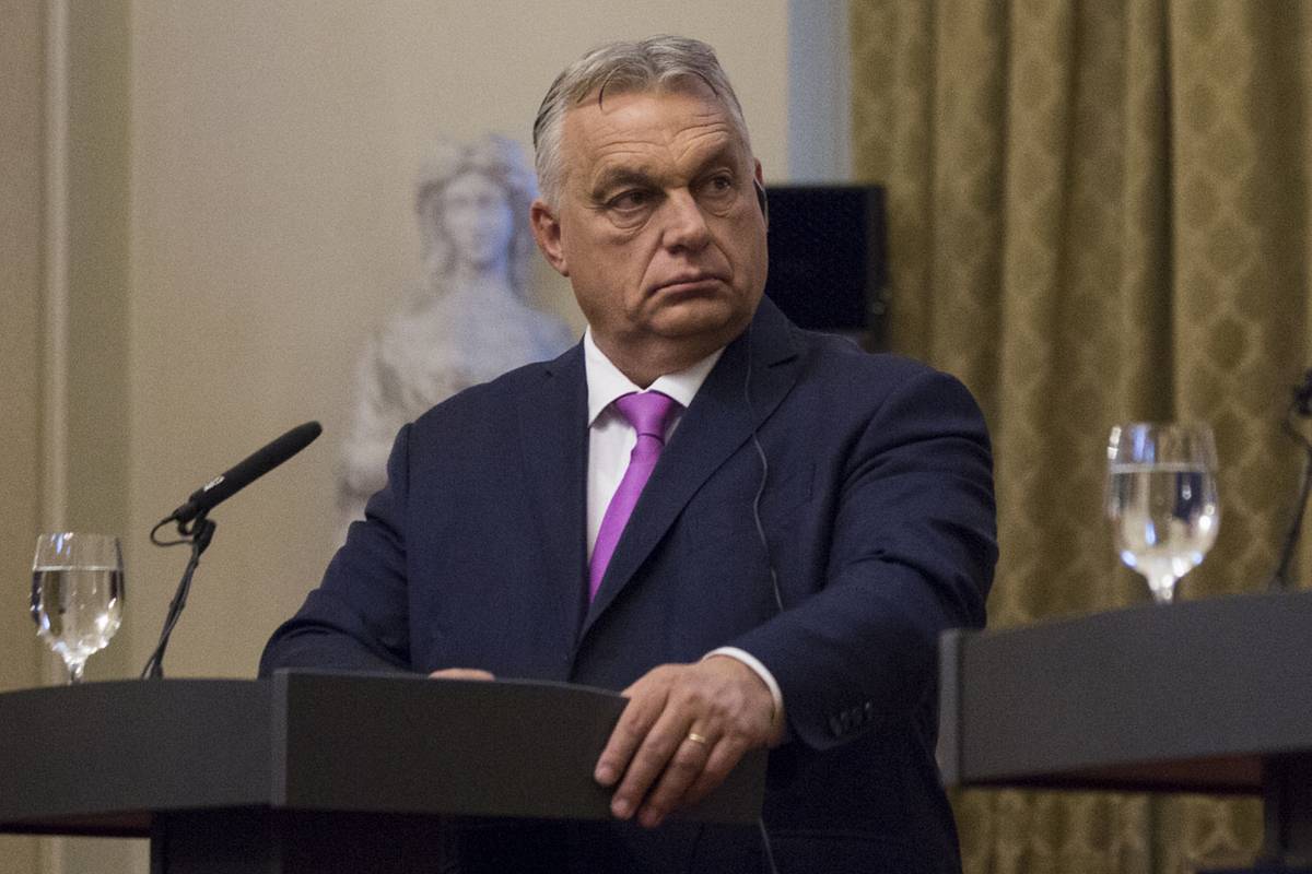 Орбан высказался о контактах с Путиным по поводу встречи с Трампом