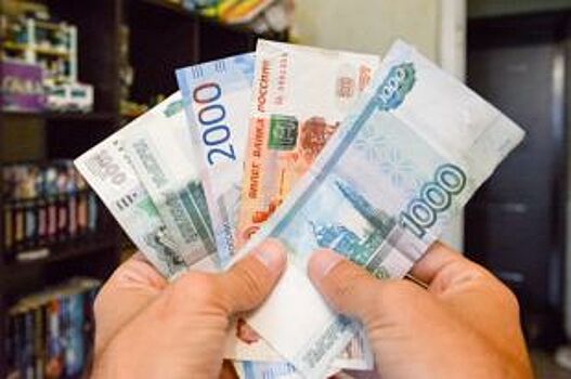 Обманутой донской пенсионерке вернули 120 тысяч рублей за навязанную услугу