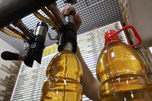 Первые симптомы отравления «Мистером Сидром» назвал врач-инфекционист Поздняков