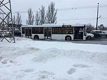 Неизвестный водитель спровоцировал ДТП с автобусом в Самаре