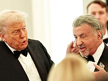 Трамп рассмешил Сталлоне на вручении премии