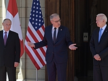 Политолог: Запад цинично, как бульдозер, продвигался на восток