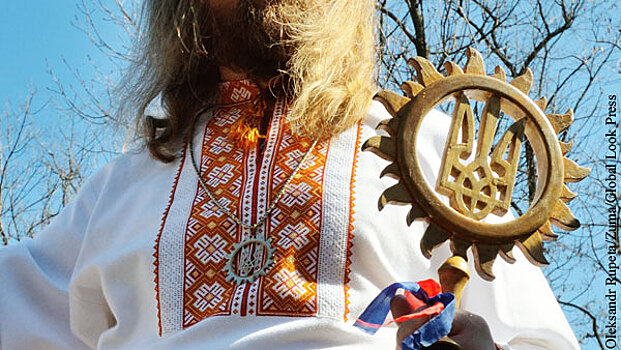 Профессор Силантьев заявил о желании киевских властей заменить христианство неоязыческим «украинством»