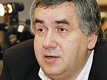 Садальский пошутил про выпавшую из окна модель