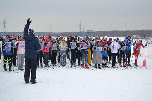 На старт лыжной базы «Молжаниново» вышли около двух тысяч человек