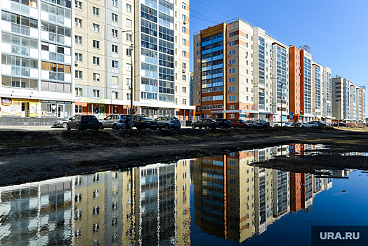 В элитных новостройках Сургута случился потоп после дождей