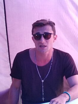 «Мы привезли вам солнце»