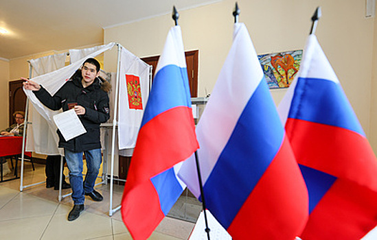 Треть избирателей России проголосовала на выборах президента страны к 20:30 мск
