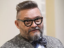 Историк моды Васильев проклял сотрудницу аэропорта в Казани