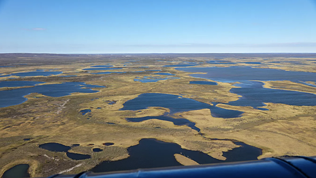 Спасатели собрали под Норильском свыше 5 тыс. кубометров водонефтяной смеси