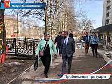 Антон Холодов обсудил с жителями ПЗ программу ремонтов тротуаров на 2021 год