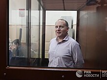 Bloomberg (США): Путин посоветовал сидящему за решеткой французскому банкиру купить дом. Это не помогло