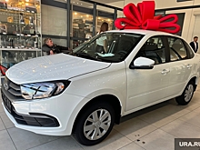 Медсестра из ХМАО подарит сыну машину, выигранную в викторине