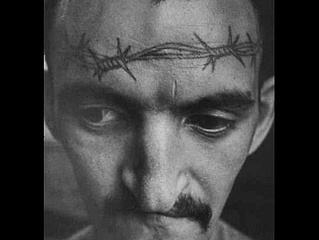 Какие татуировки делают блатные заключенные на лице