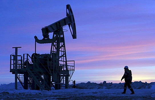 Запад хочет усилить действие санкций на нефть из России