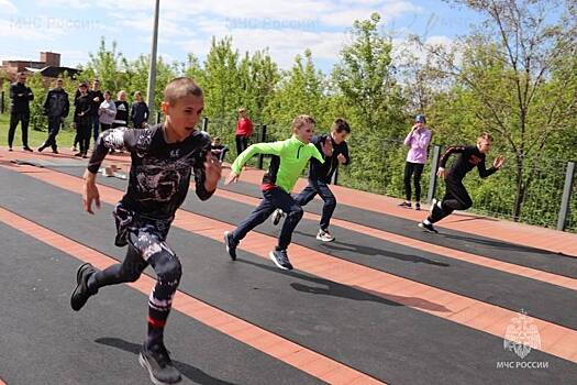 Курские школьники соревновались в пожарно-спасательном спорте