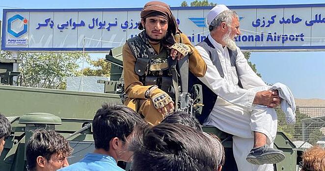 Талибы потребовали от жителей Кабула сдать оружие и боеприпасы
