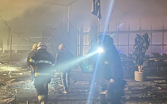 Опубликованы фото с места сильнейшего пожара после теракта в «Крокусе»