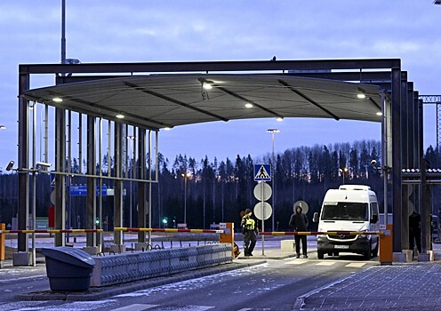 Почему Финляндия закрывает границу с РФ, какие последние новости