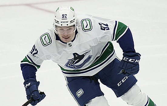 Передача Подколзина помогла "Ванкуверу" обыграть "Лос-Анджелес" в матче НХЛ