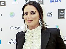 Сестра Алины Кабаевой впервые вышла в свет