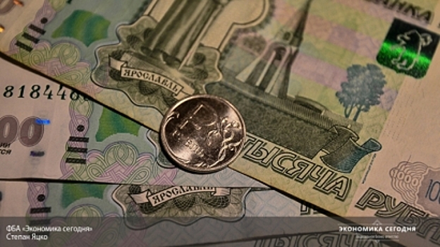 Экс-зампред ЦБ оценил предложение Минфина о девальвации рубля