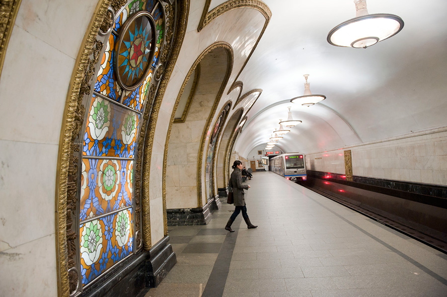 Станция метро Новослободская, Москва, Россия, Европа