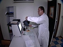 Новый министр здравоохранения борется за строительство в области онкоцентра