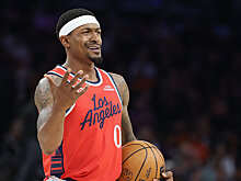 Брэдли Бил набрал 5 очков (2 из 14 с игры) в первом матче против «Финикса» после ухода из команды