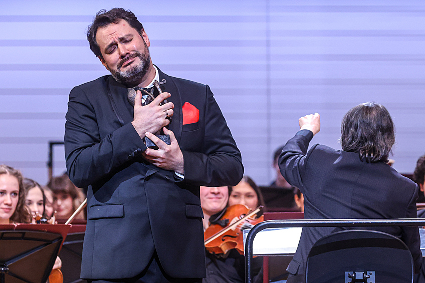 Вручение премии имени Дмитрия Шостаковича оперному певцу Абдразакову, февраль 2025 года