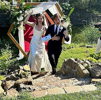 Барбара Палвин и Дилан Спроус тайно поженились: первые фото свадьбы
