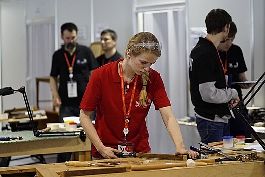 «Главное — не сдаваться и идти к своей цели»: истории успеха выпускников столичного колледжа